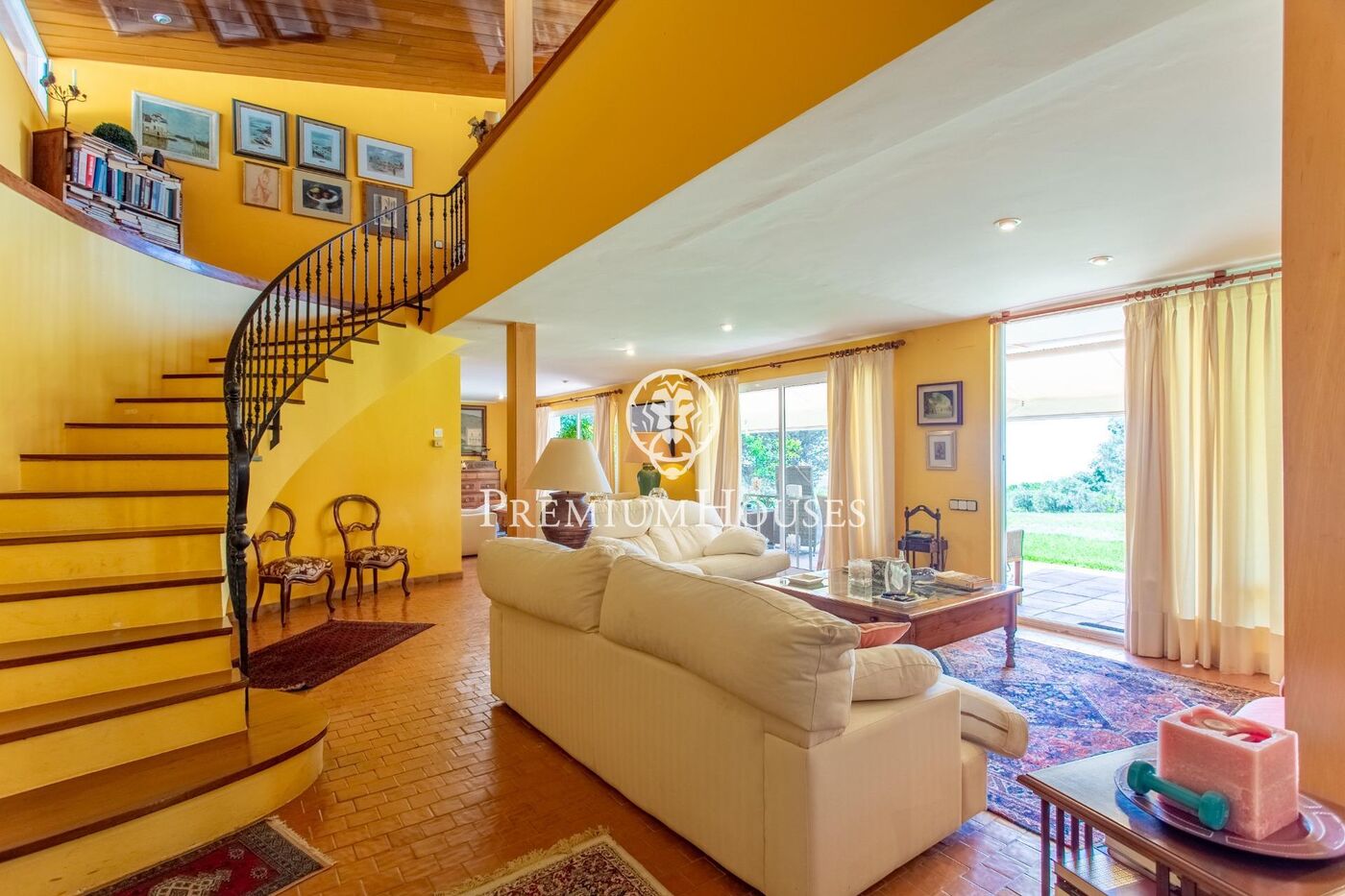 Privacy and views of the Barcelona Coast