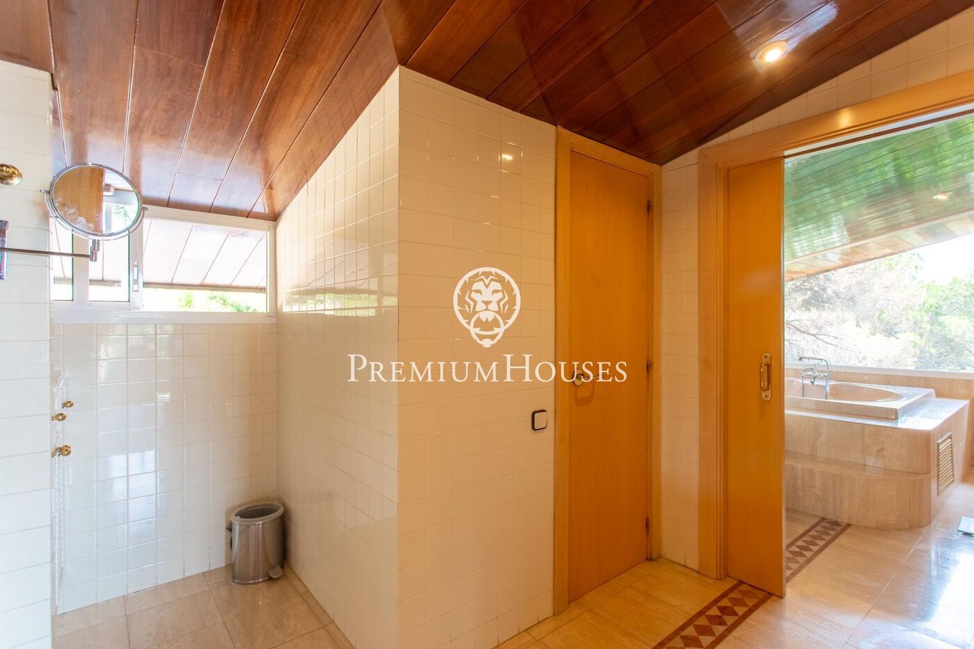 Privacy and views of the Barcelona Coast