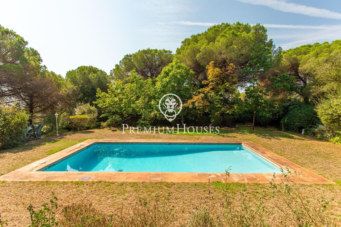 Privacy and views of the Barcelona Coast