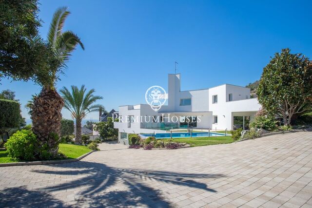Casa en venda en Mas Ram amb piscina i vistes a la mar