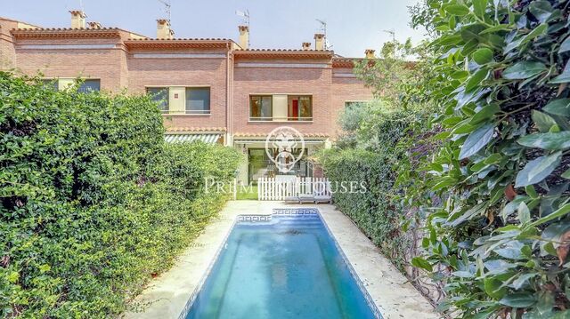 Centrally located house for sale with swimming pool in Arenys de Munt