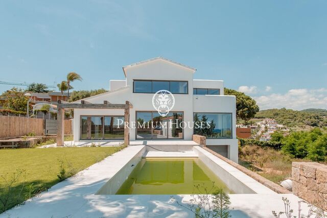 Casa en venta en Arenys de Mar con espectaculares vistas al mar