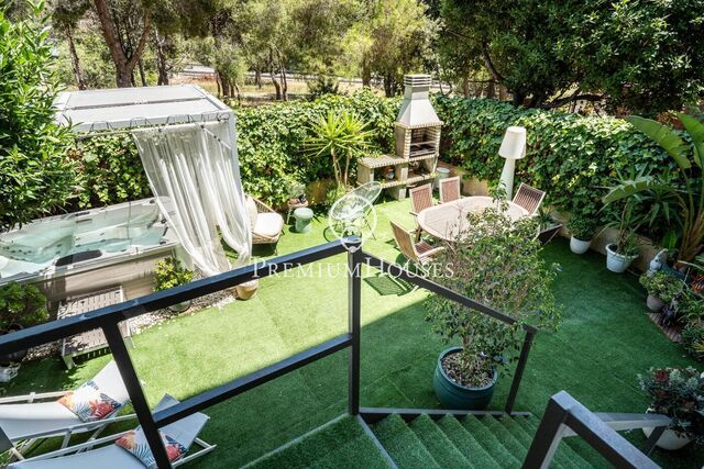 Rez-de-chaussée avec jardin privé en location temporaire à Els Molins