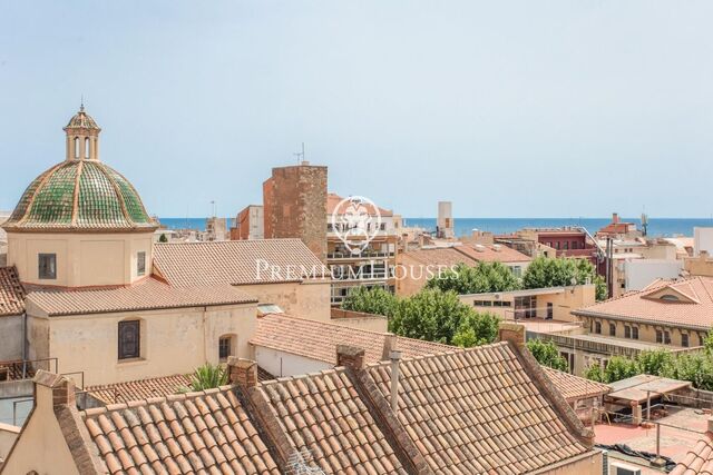 Ático con vistas al mar y gran terraza en venta en el centro de Mataró