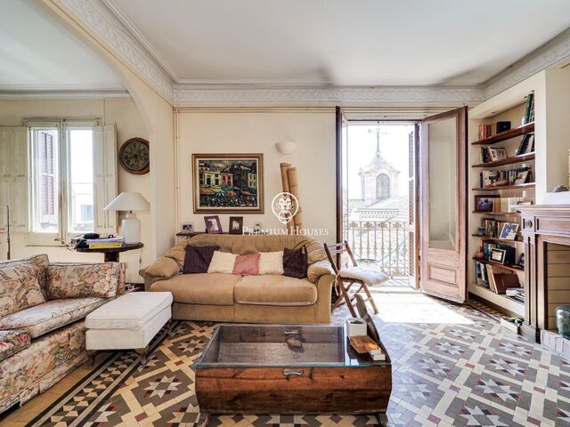 Spectacular flat for sale in the Gothic Quarter