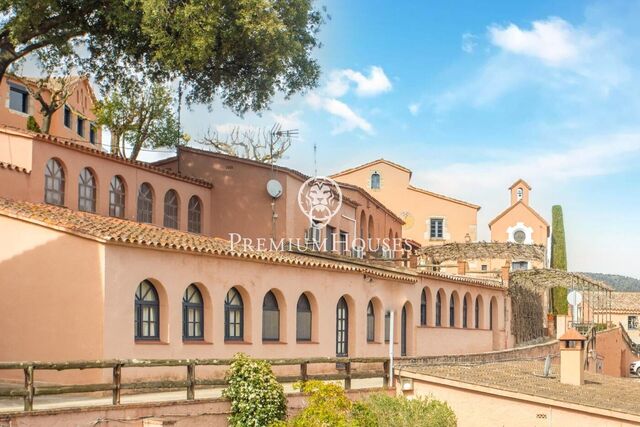 Spectaculaire et emblématique finca à vendre en pleine nature à Vallgorguina