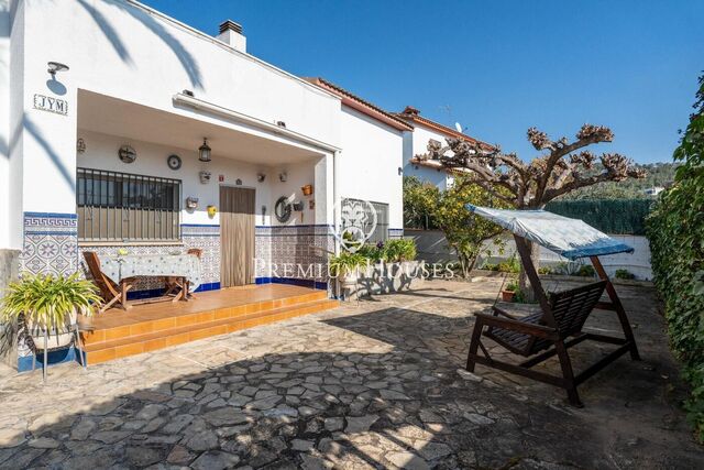 Detached House with Pool in Mas Alba