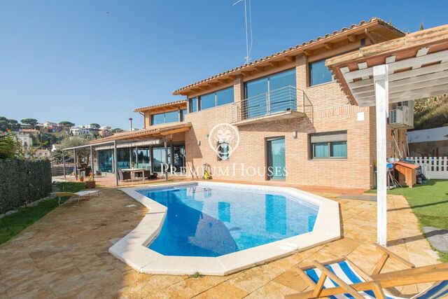 Gran casa amb vista a la mar a Arenys de Mar