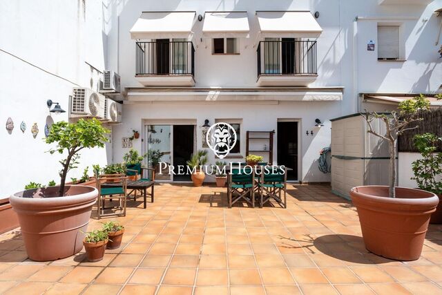 Ground Floor with Large Patio in Sitges