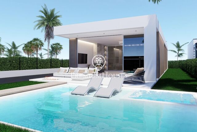 Villa with Pool and Terrace in Mas Alba