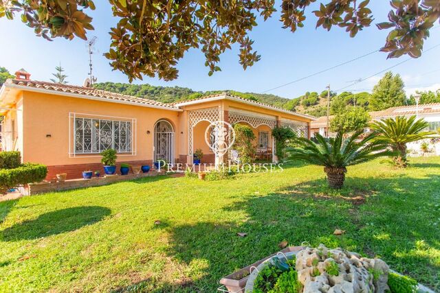 Detached single-storey house for sale in Calella